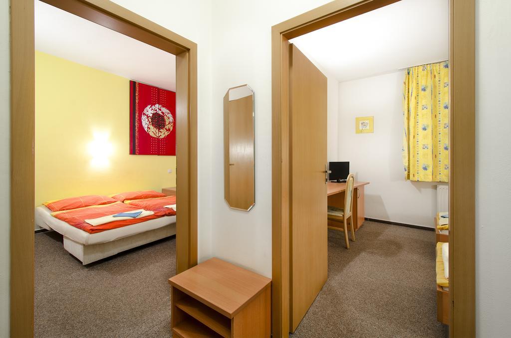 Hotel Imos Praha Eksteriør bilde